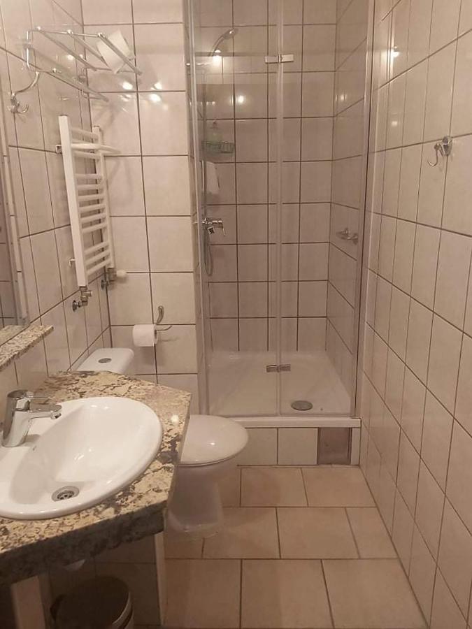 Hotel Mlyn Люблин Экстерьер фото