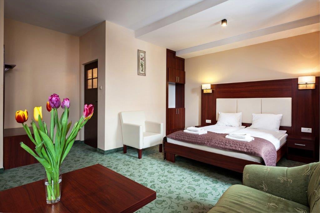 Hotel Mlyn Люблин Экстерьер фото
